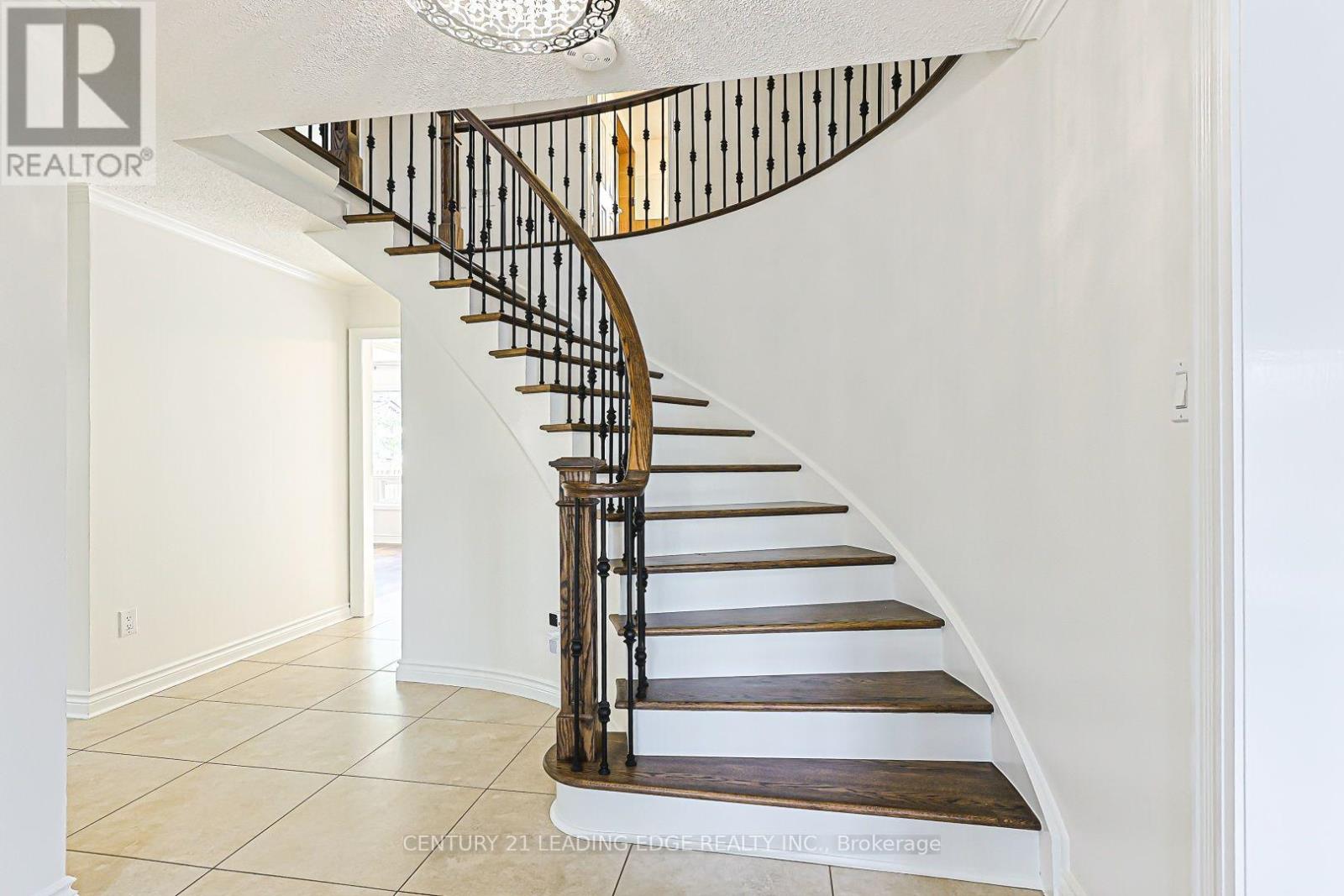 21 Mcquaid Court, East Gwillimbury, Ontario  L9N 1E8 - Photo 19 - N13772396