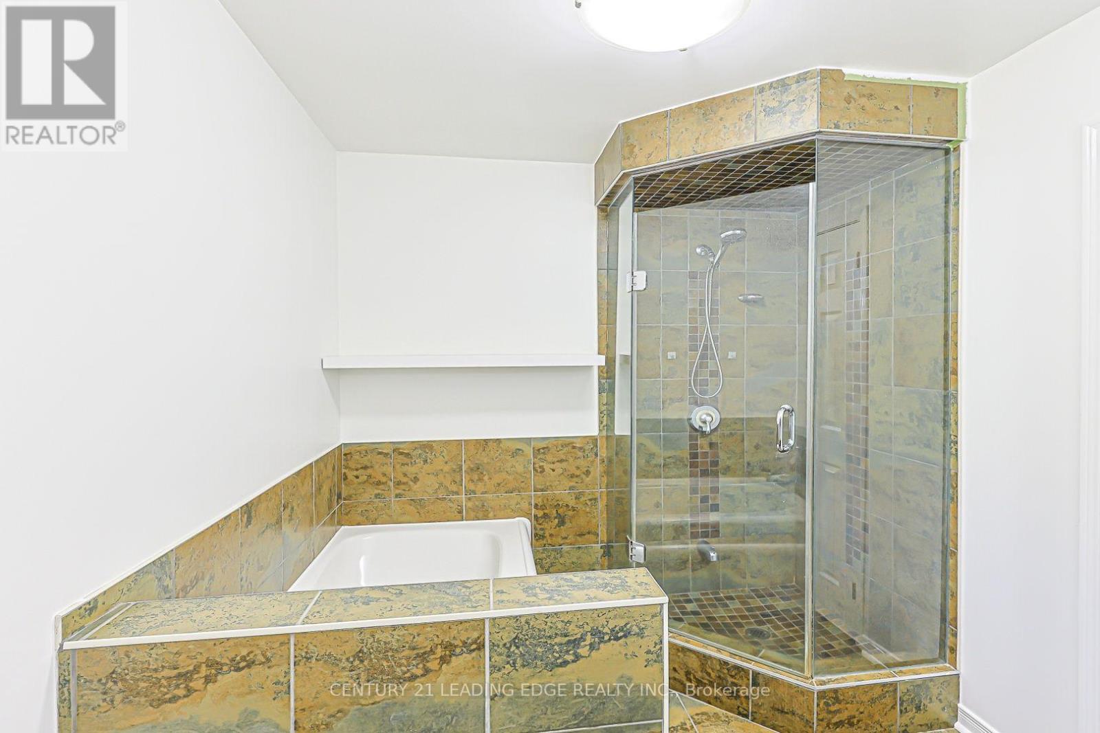 21 Mcquaid Court, East Gwillimbury, Ontario  L9N 1E8 - Photo 26 - N13772396