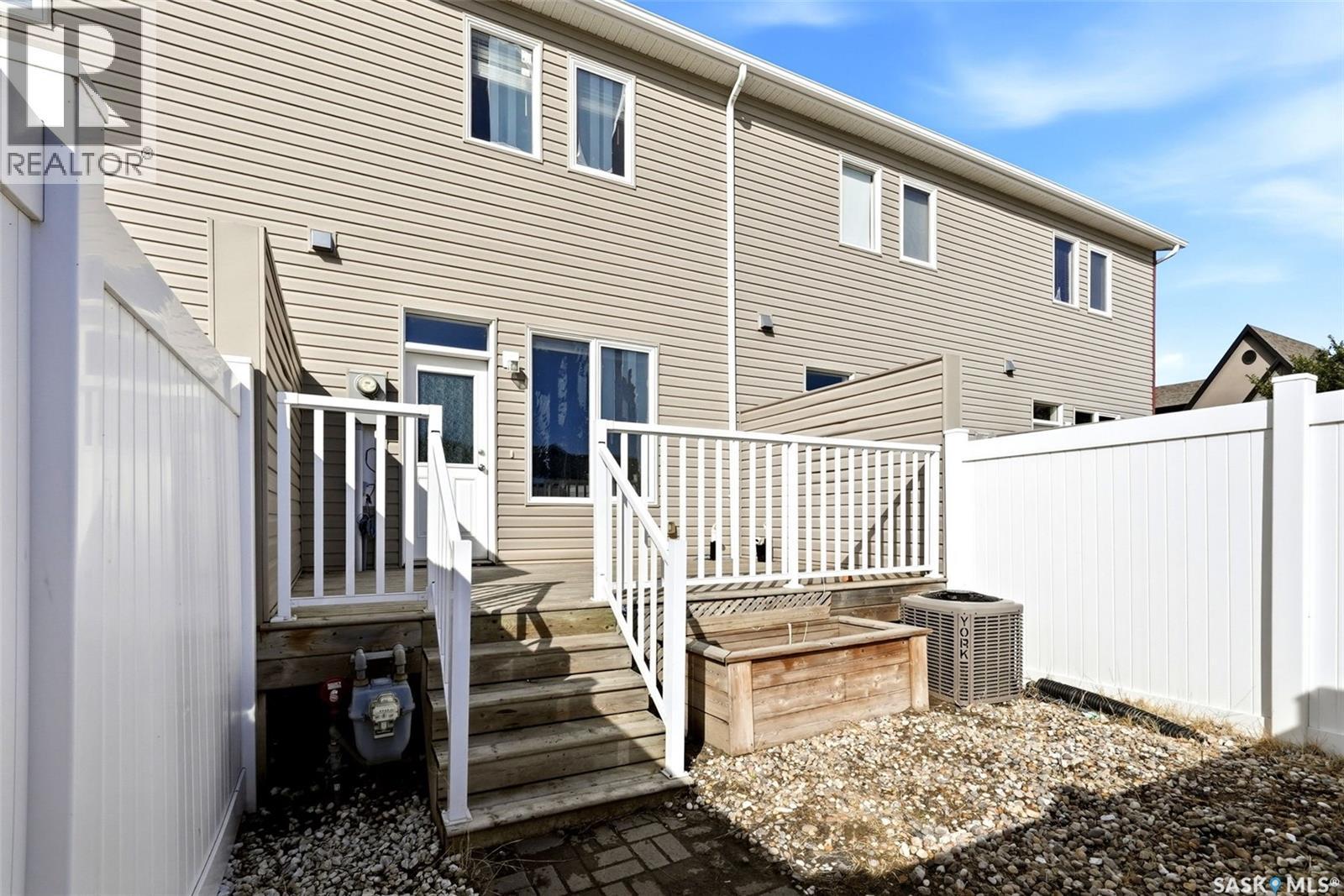 4309 James Hill Road, Regina, Saskatchewan  S4W 0L4 - Photo 31 - SK048236