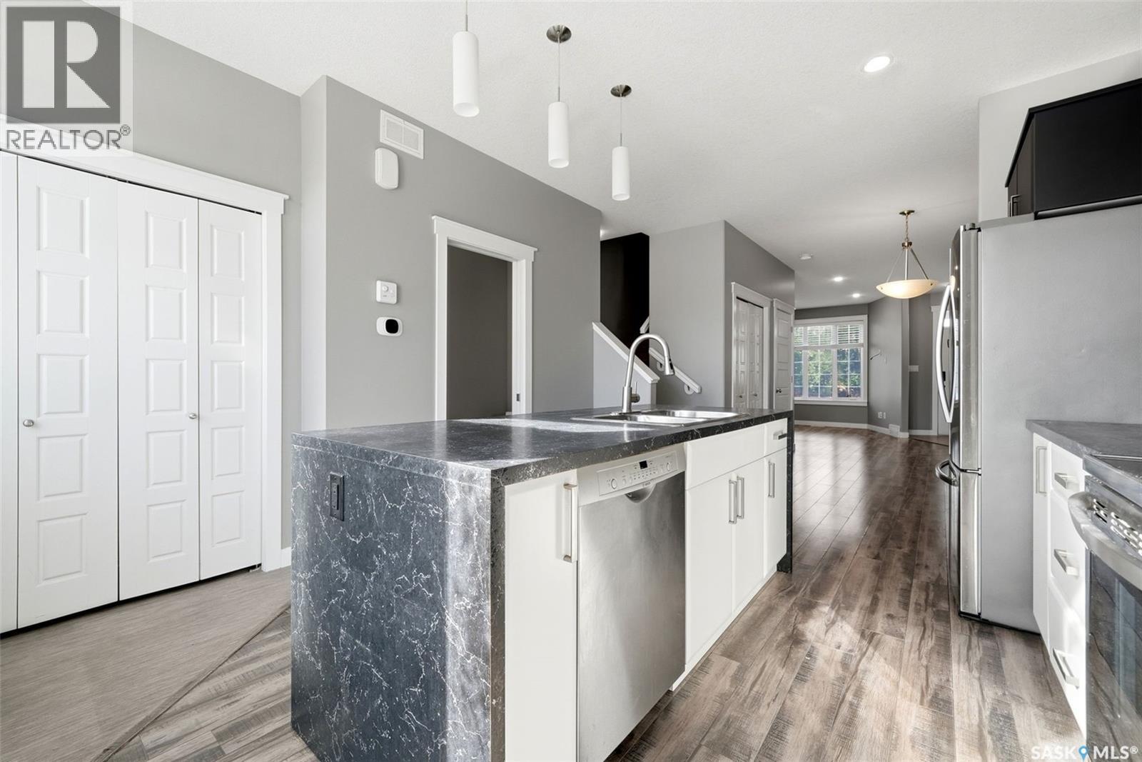 4309 James Hill Road, Regina, Saskatchewan  S4W 0L4 - Photo 8 - SK048236