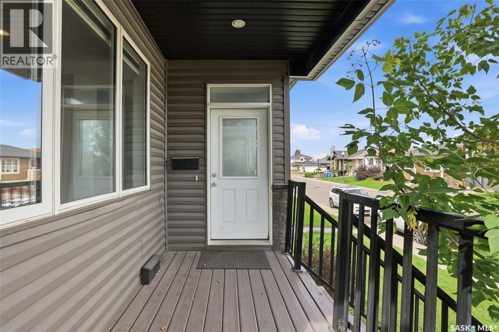 4129 Green Olive Way E, Regina, Saskatchewan  S4V 1P8 - Photo 2 - SK048050