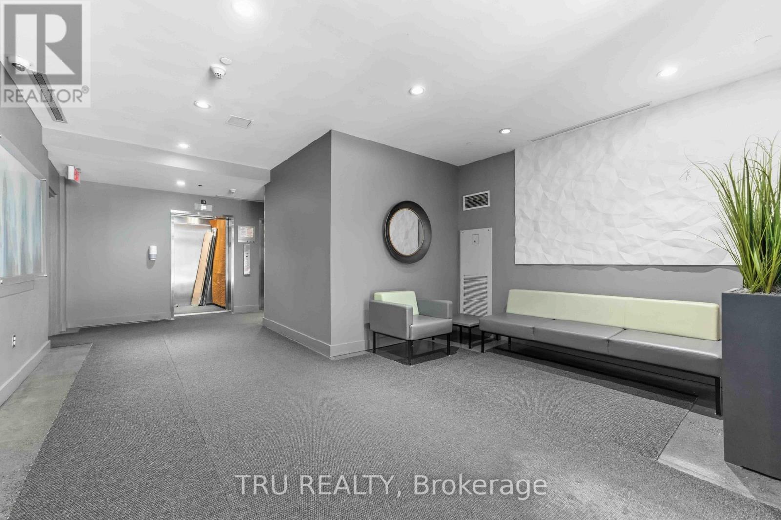 412 - 383 Cumberland Street, Ottawa, Ontario  K1N 1J7 - Photo 4 - X13516678