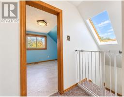 660 BURGESS AVENUE, Hamilton, Ontario