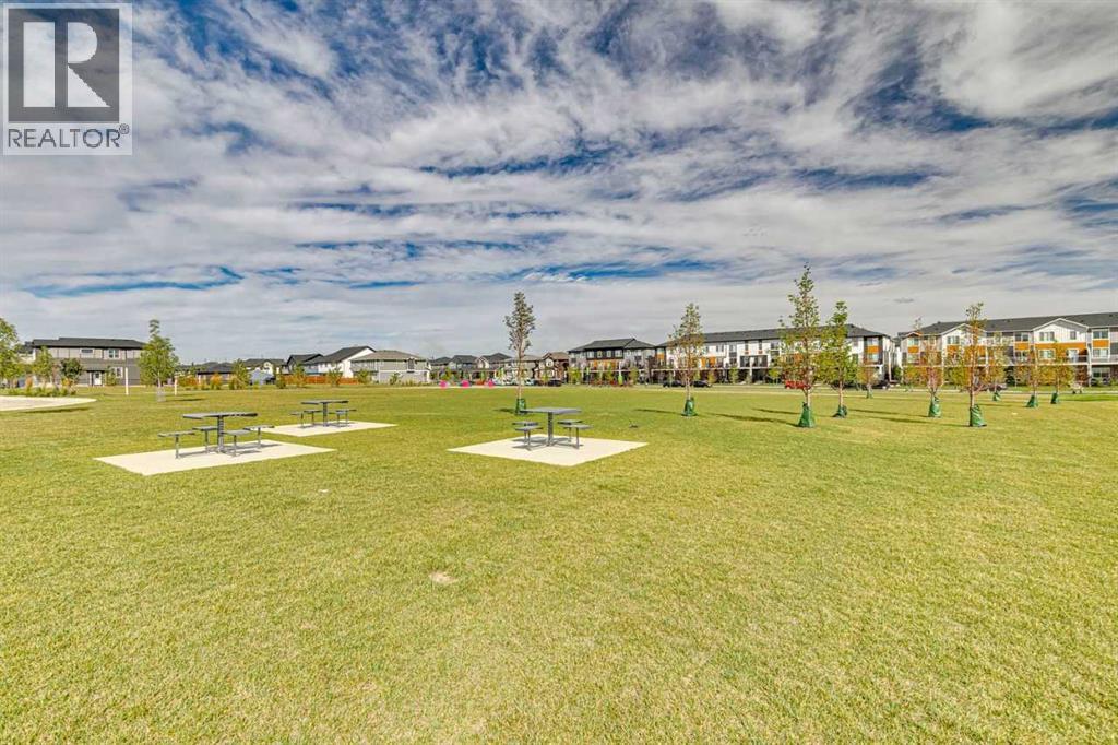 27 Creekstone Walk Sw, Calgary, Alberta  T2X 5M7 - Photo 4 - A2329207