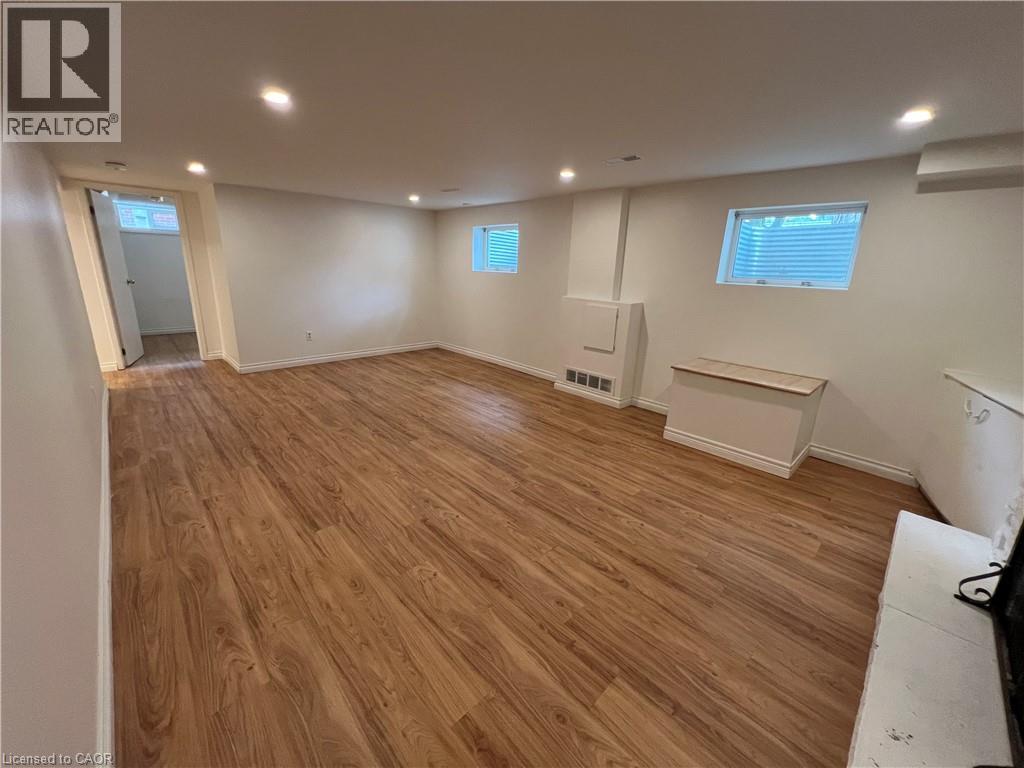 9 Collingwood Street, Guelph, Ontario N1E 3R2 - Photo 5 - 40862578