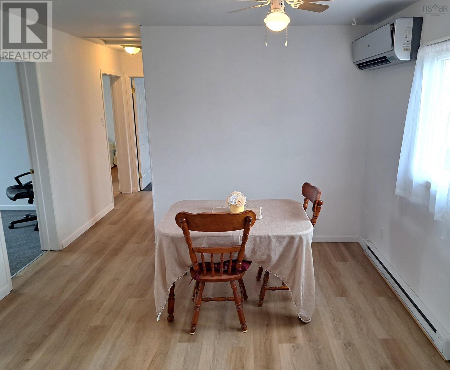 3 Robertson Crescent photo 13
