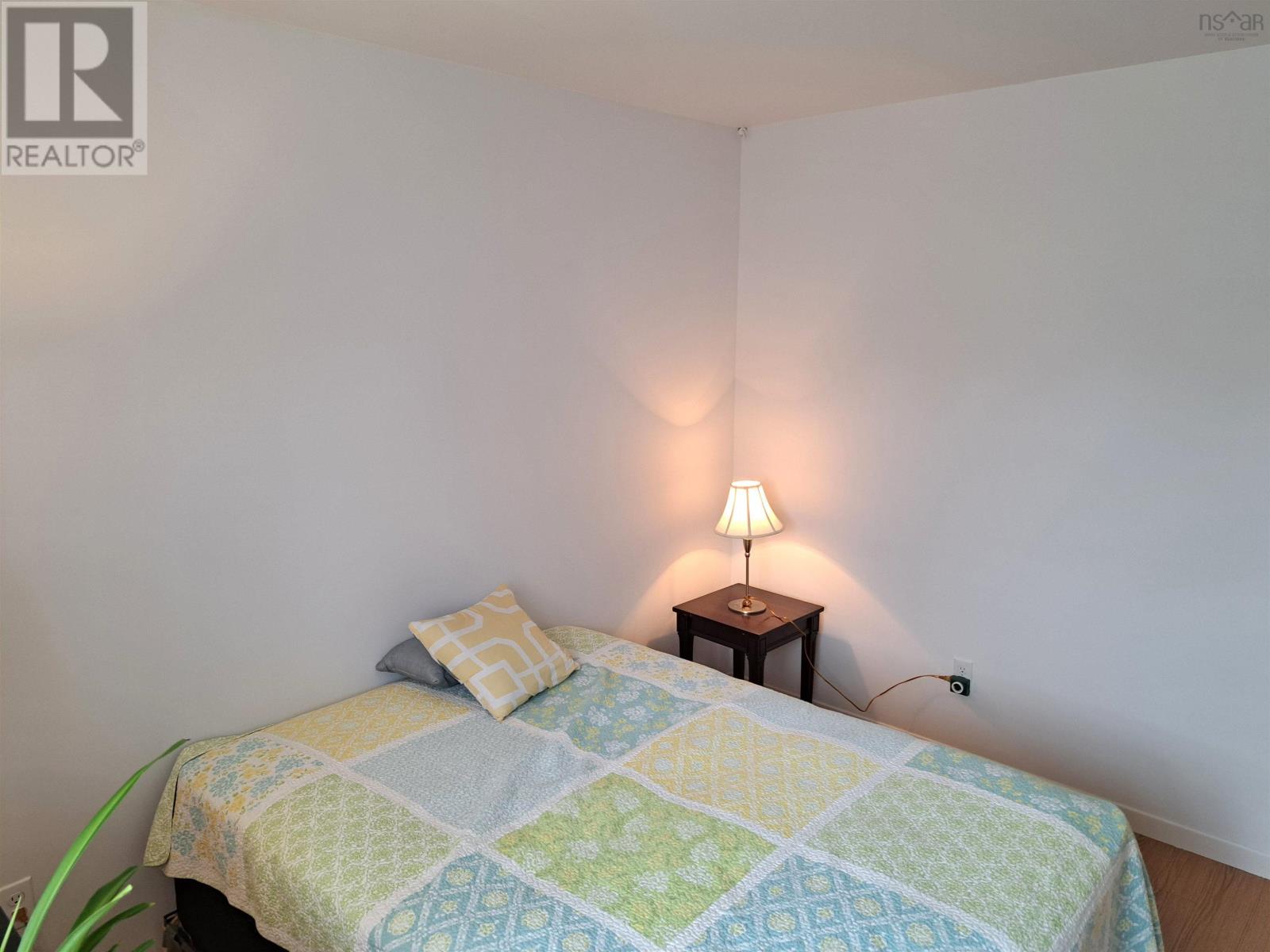 3 Robertson Crescent photo 20
