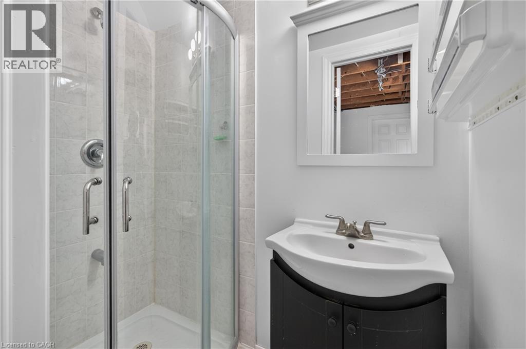 114 Shuh Avenue, Kitchener, Ontario  N2A 1H5 - Photo 10 - 40860608