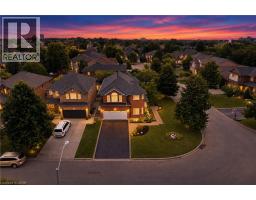 31 COMMANDO Court, Waterdown, Ontario