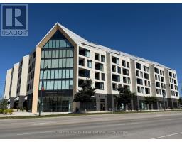 102 - 31 HURON STREET