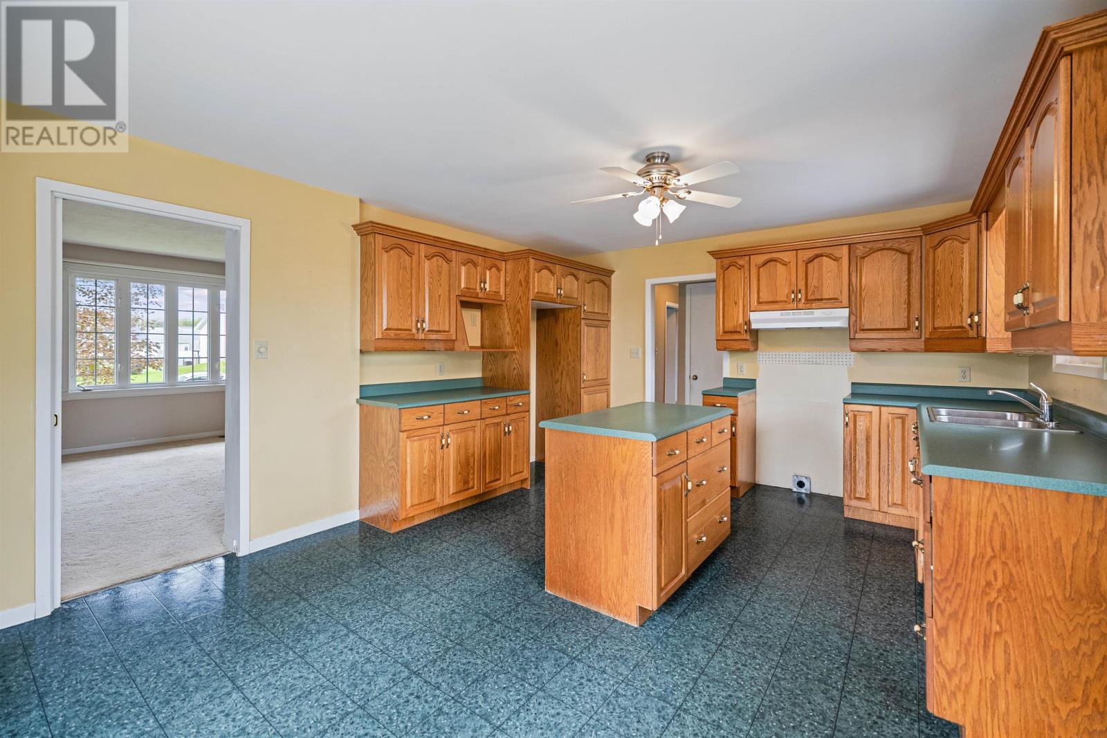 199 Mason Road, Stratford, Prince Edward Island  C1B 2G3 - Photo 11 - 202623047