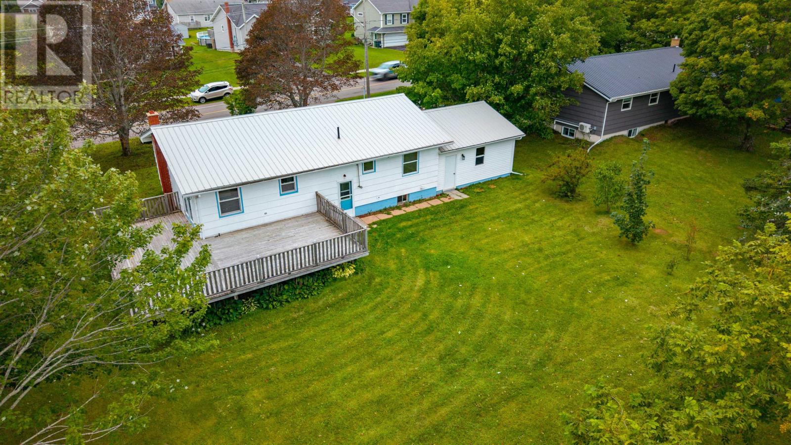 199 Mason Road, Stratford, Prince Edward Island  C1B 2G3 - Photo 3 - 202623047