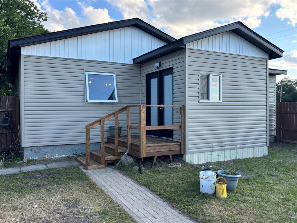 44151 Oakwood Road, Ste Anne Rm, Manitoba  R5H 1R2 - Photo 5 - 202604064