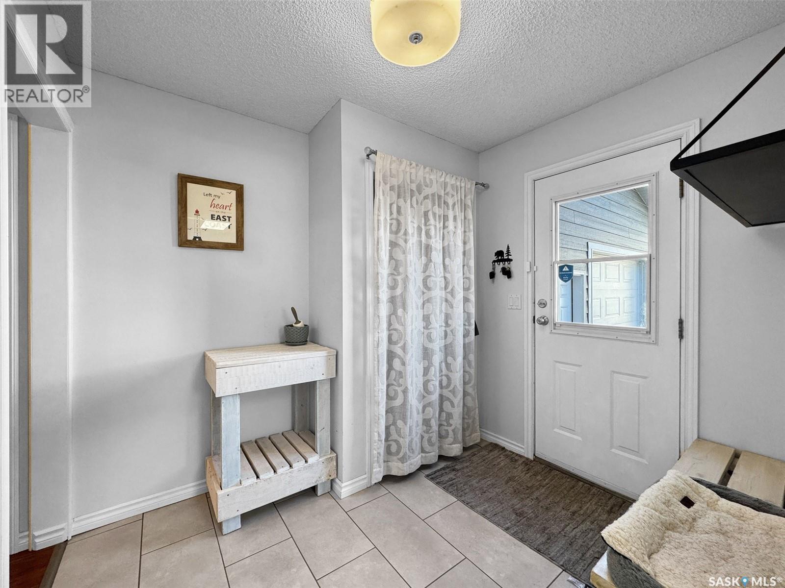 331 34th Street, Battleford, Saskatchewan  S0M 0E0 - Photo 6 - SK048228