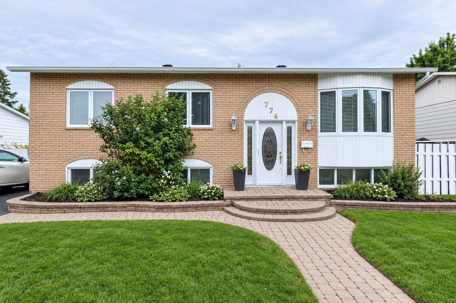 774 Rue Antle Longueuil (Greenfield Park) Quebec Canada J4V3G7 2