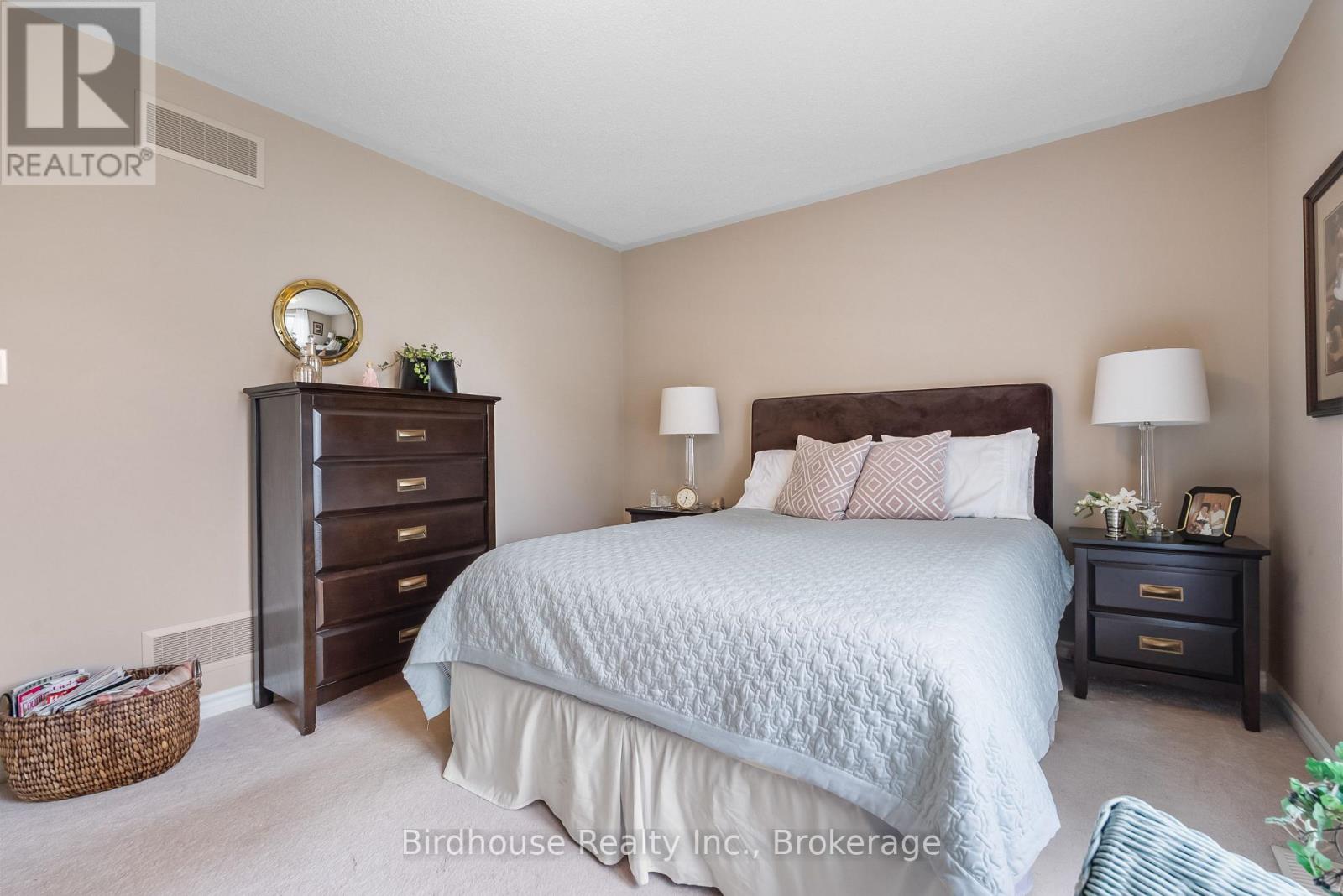 14 Langton Place, Kawartha Lakes, Ontario  K9V 6G9 - Photo 12 - X13772884