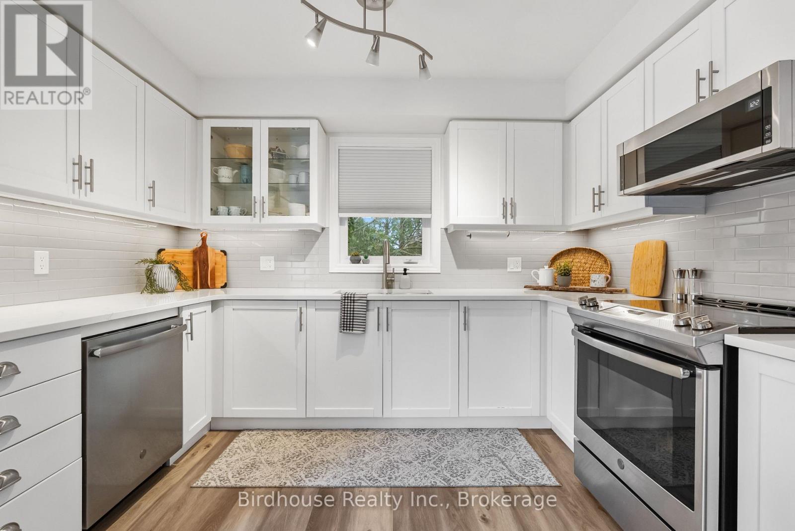 14 Langton Place, Kawartha Lakes, Ontario  K9V 6G9 - Photo 6 - X13772884