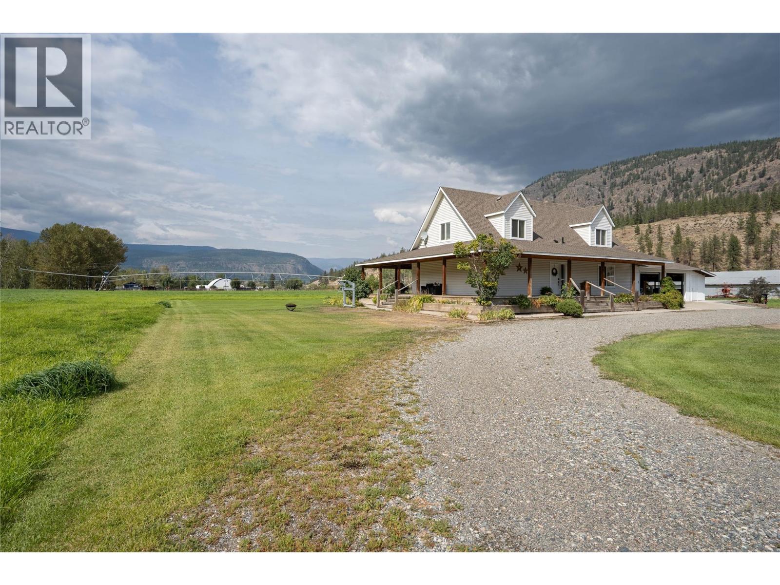 2328 Willgoose Road, Merritt, British Columbia  V1K 1N7 - Photo 2 - 10397714