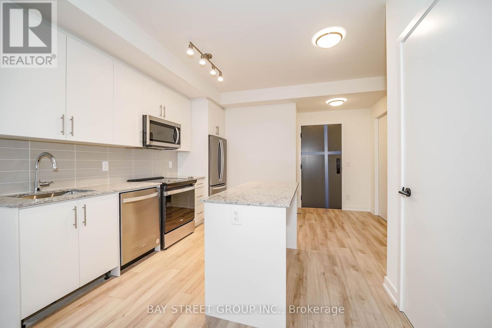 1305 - 345 Wheat Boom Drive, Oakville, Ontario  L6H 7X4 - Photo 10 - W13734828
