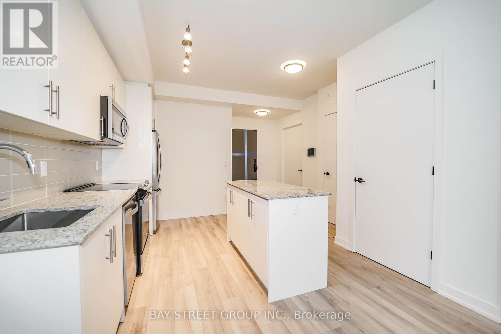 1305 - 345 Wheat Boom Drive, Oakville, Ontario  L6H 7X4 - Photo 11 - W13734828