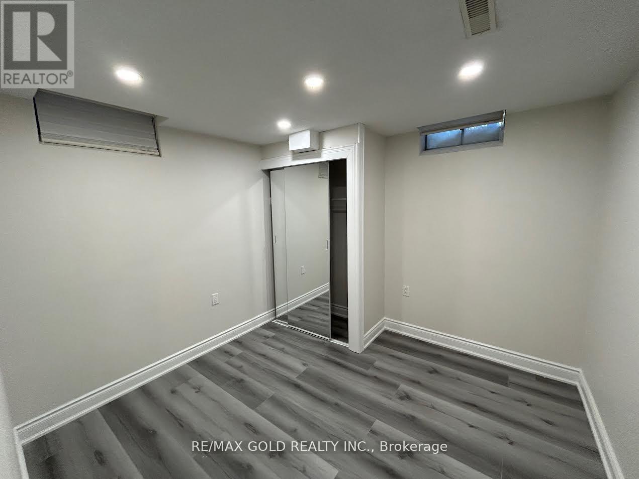 Bsmt - 1028 Fernandez Drive, Mississauga, Ontario  L5V 1W9 - Photo 10 - W13772982