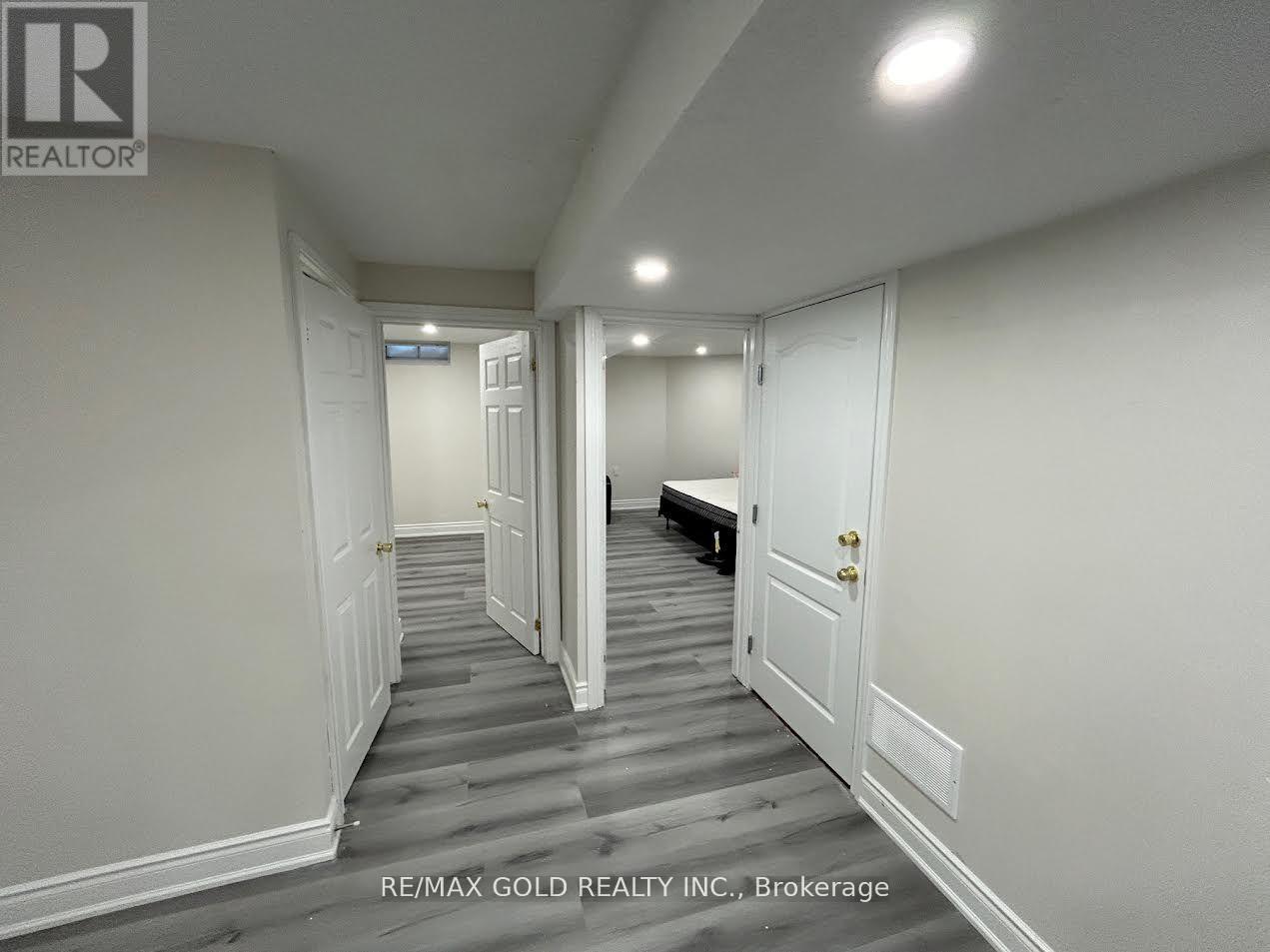 Bsmt - 1028 Fernandez Drive, Mississauga, Ontario  L5V 1W9 - Photo 6 - W13772982