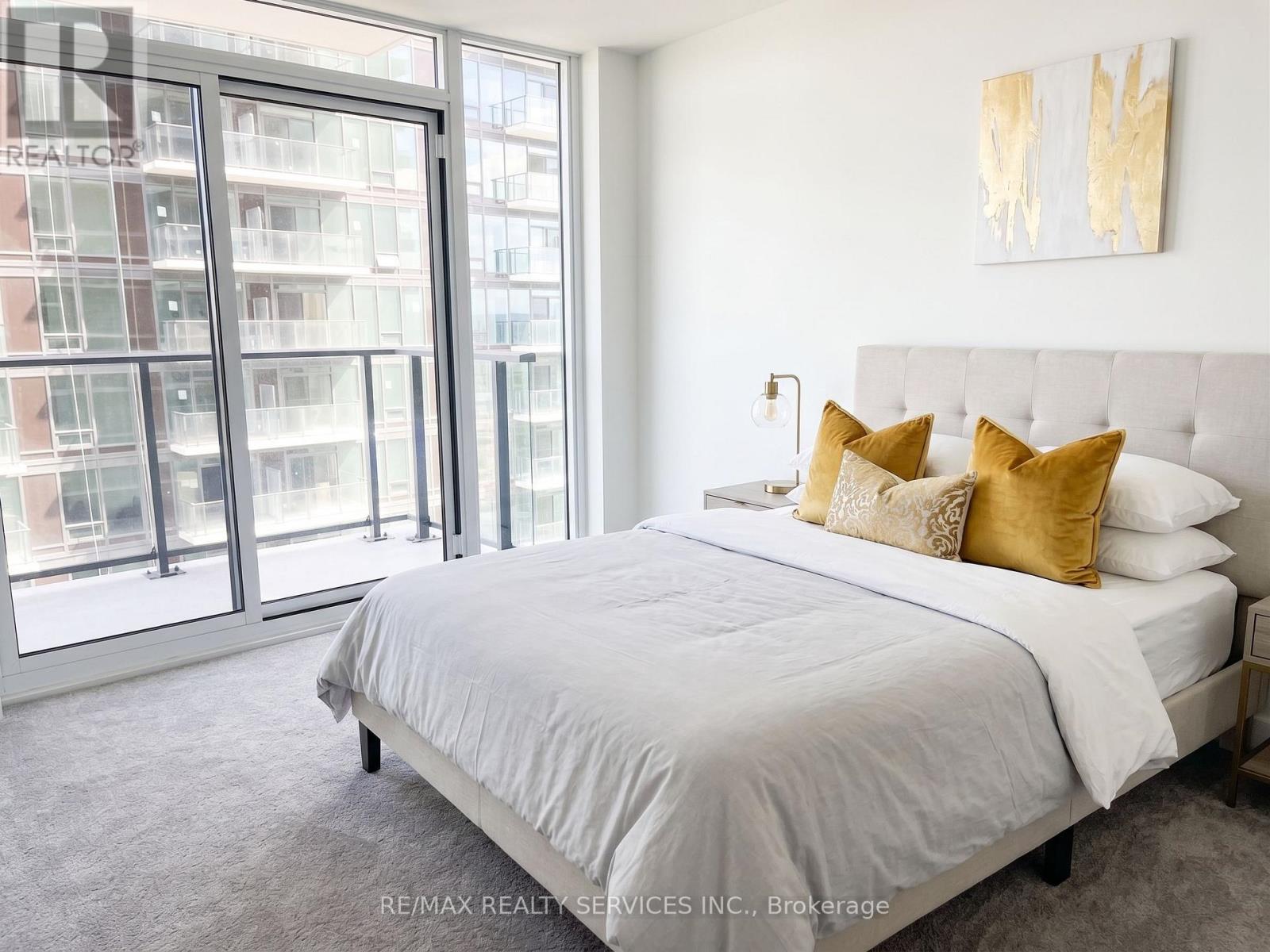 2204 - 4010 Eglinton Avenue W, Toronto, Ontario  M9A 0G5 - Photo 7 - W13773048