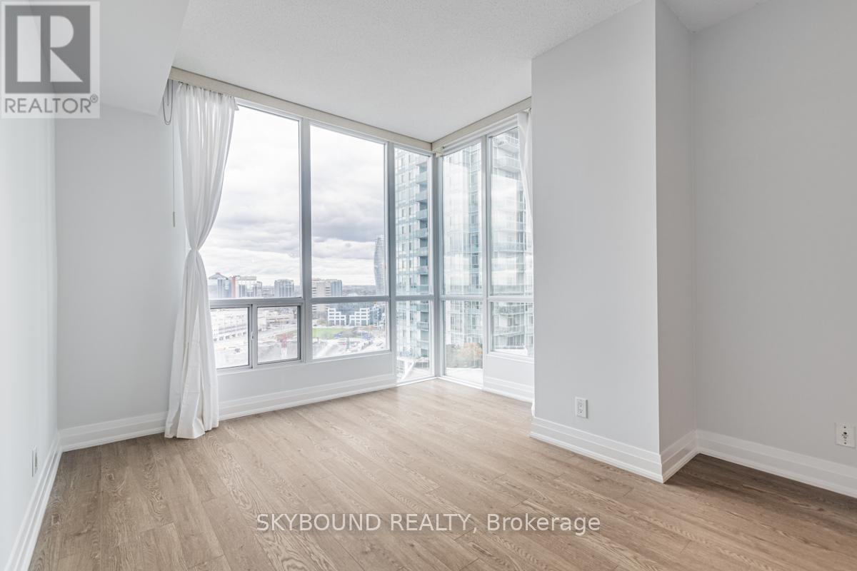 1604 - 3939 DUKE OF YORK BOULEVARD