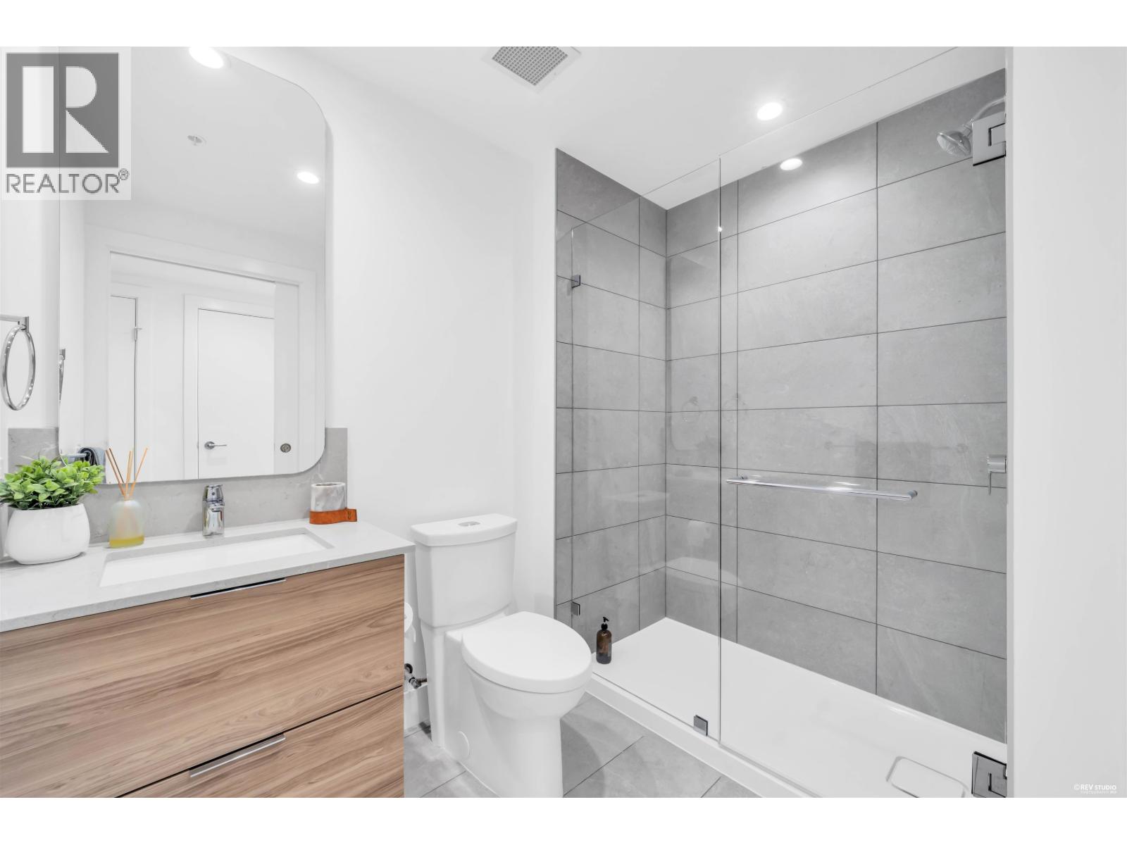 306 2325 Emery Court, North Vancouver, British Columbia  V7J 0E8 - Photo 13 - R3163353