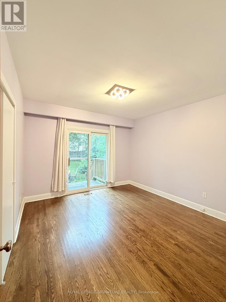 Main - 36 Royalavon Crescent, Toronto, Ontario  M9A 2E8 - Photo 18 - W13772712