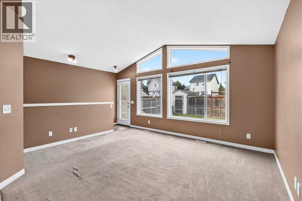 342 Prestwick Circle SE, Calgary, Alberta  T2Z 4P4 - Photo 3 - A2342984