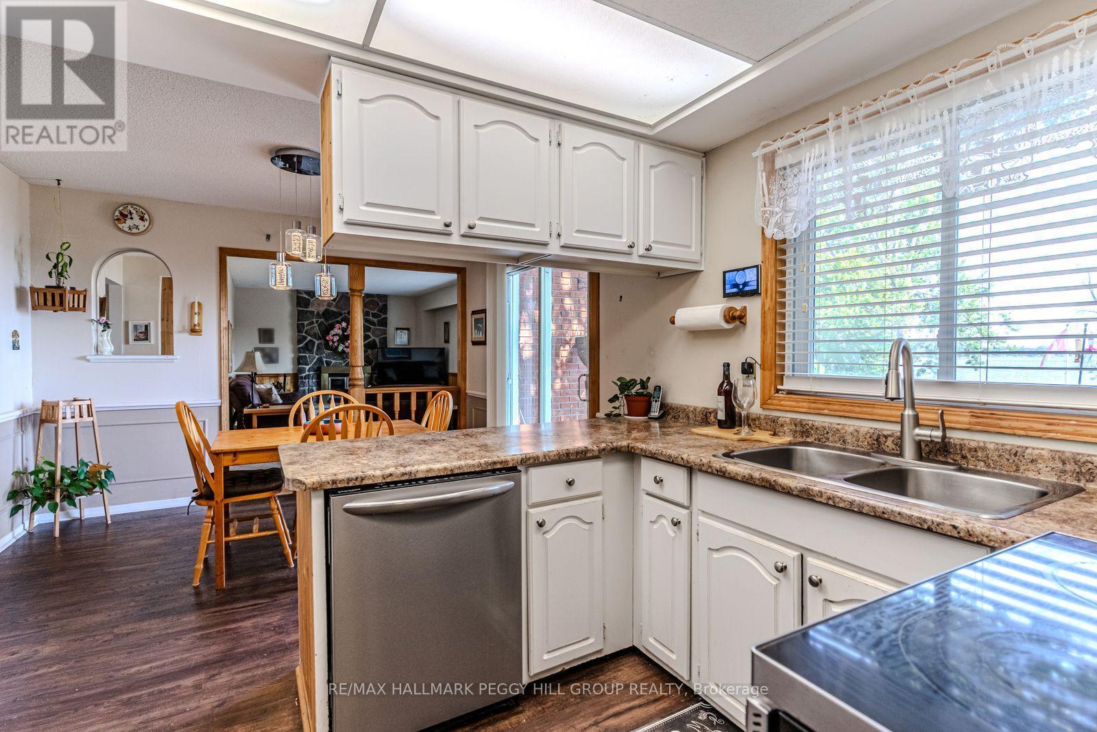 39 Grandview Crescent, Oro-Medonte, Ontario  L0L 2E0 - Photo 6 - S13691918