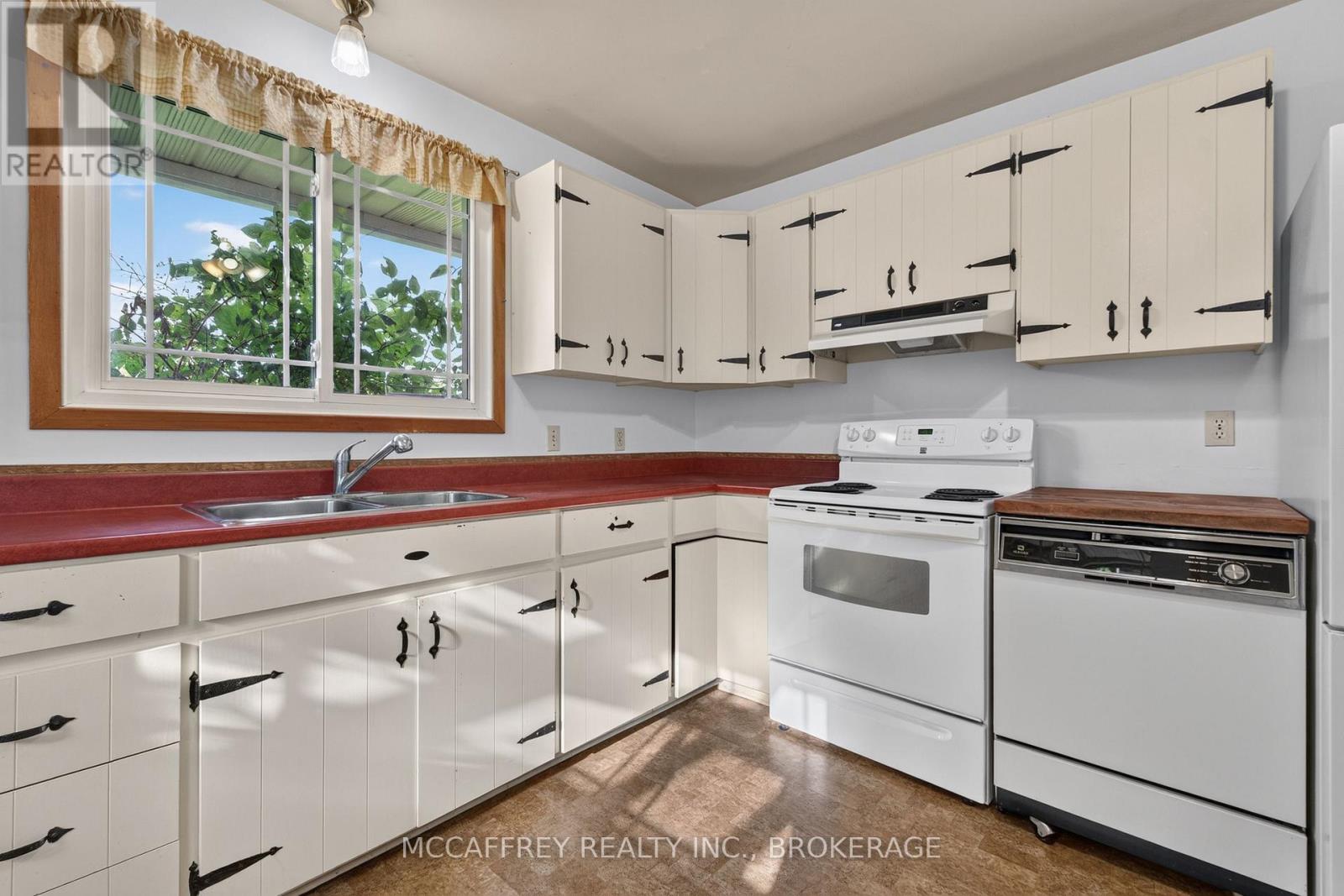 2572 County Rd 1 E, Stone Mills, Ontario  K7R 3L2 - Photo 13 - X13773270