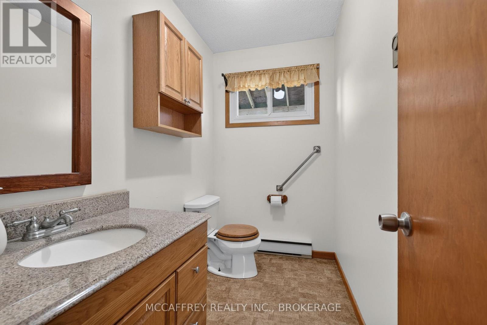 2572 County Rd 1 E, Stone Mills, Ontario  K7R 3L2 - Photo 15 - X13773270