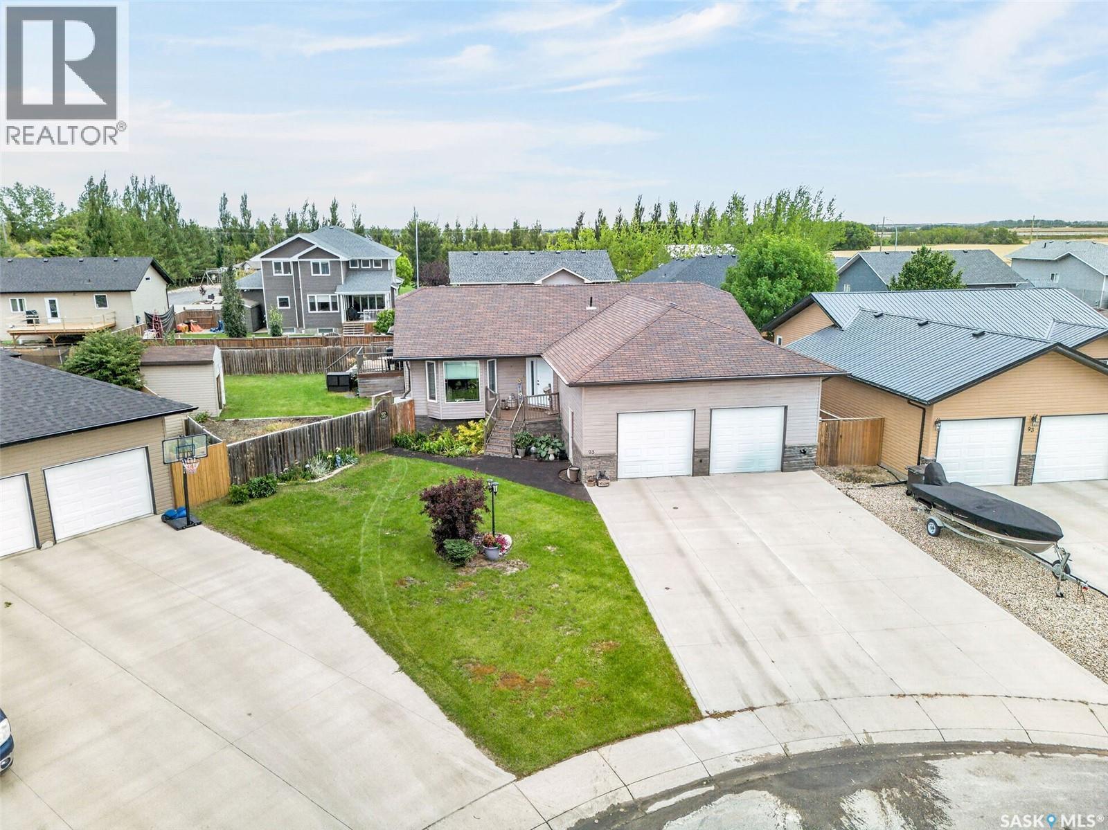 95 Laskin Crescent, Humboldt, Saskatchewan  S0K 2A0 - Photo 2 - SK048188