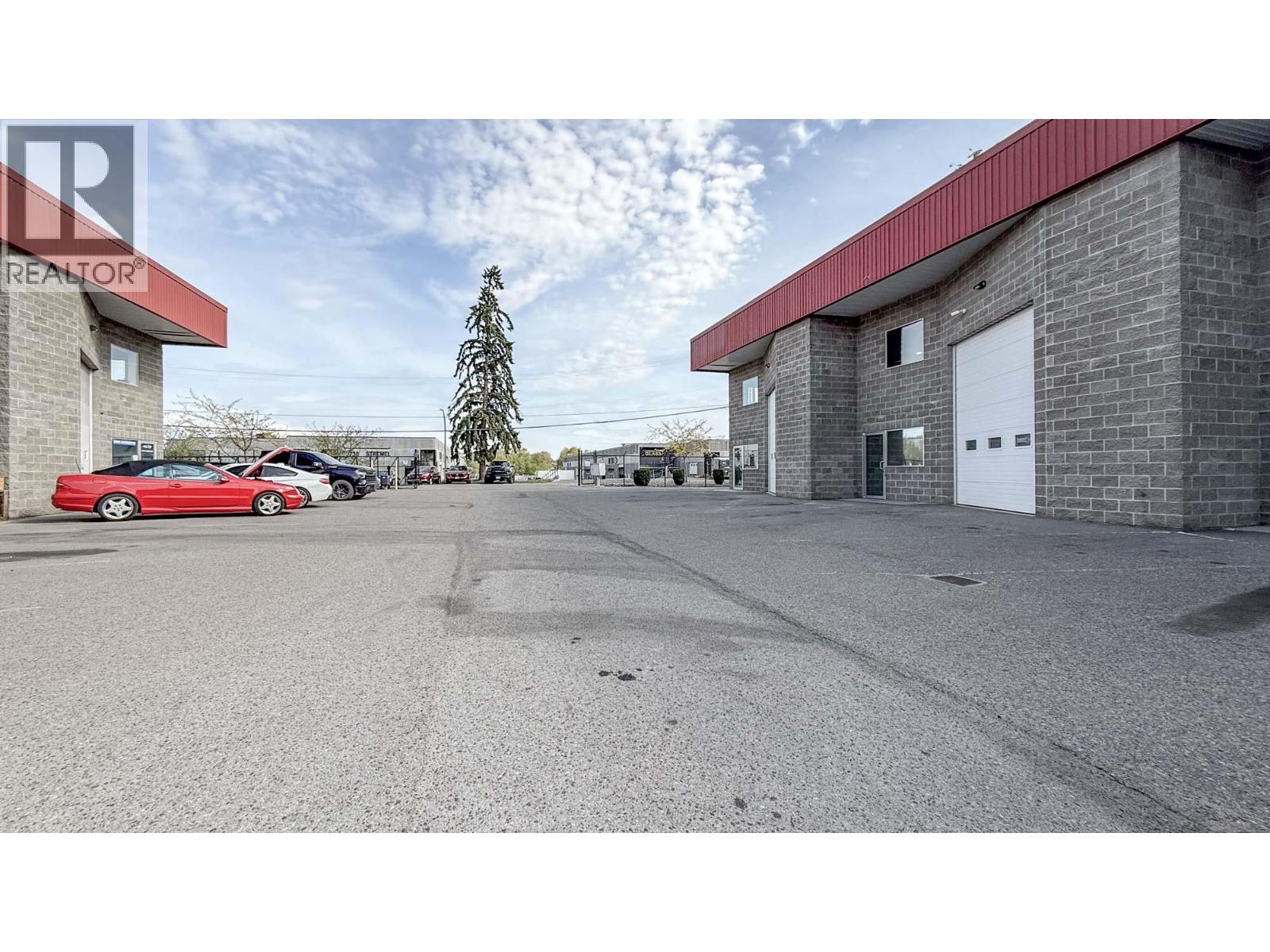 727 Stremel Road Unit# 12 & 13 Kelowna Photo 6 727 Stremel Road Unit# 12 & 13 Kelowna Photo 6