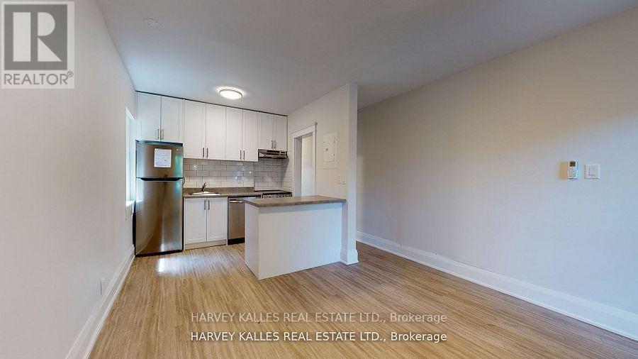 6 - 1065 Bathurst Street, Toronto, Ontario  M5R 3G8 - Photo 4 - C13773214