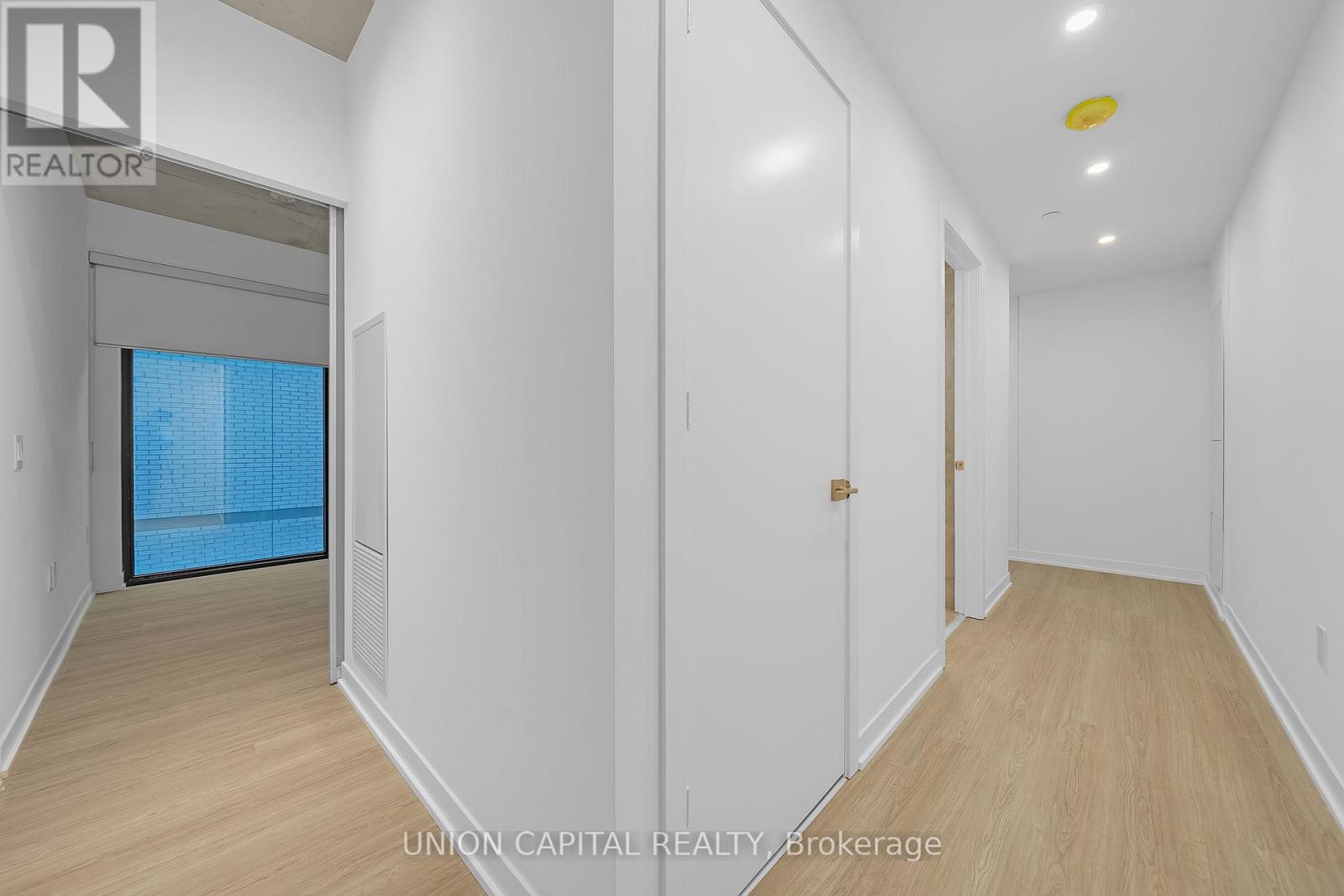 1111 - 195 Mccaul Street, Toronto, Ontario  M5T 1W6 - Photo 11 - C13773300