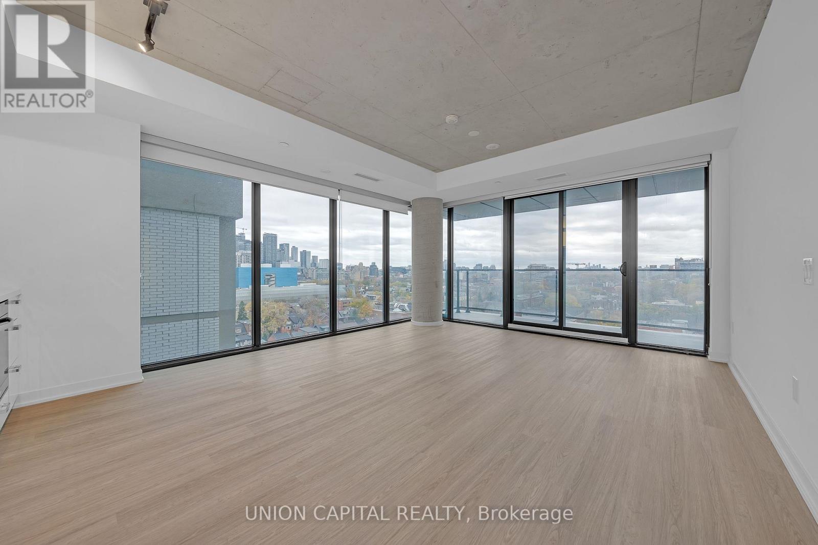 1111 - 195 Mccaul Street, Toronto, Ontario  M5T 1W6 - Photo 3 - C13773300
