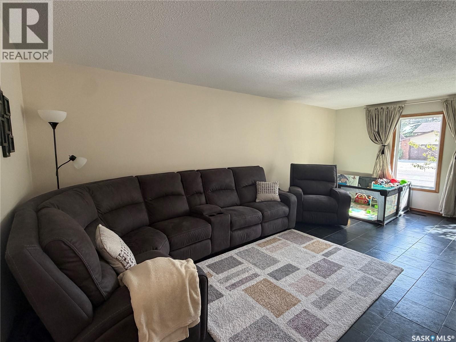 32 Barnes CRESCENT photo 22