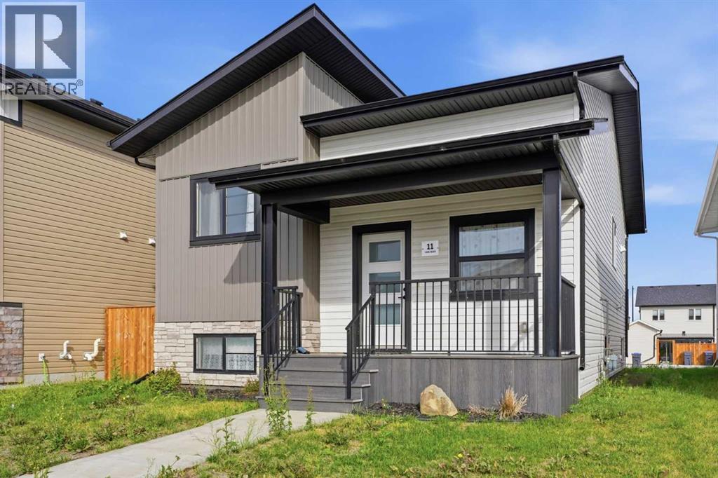 11 Ian Way, Sylvan Lake, Alberta  T4S 0T6 - Photo 3 - A2333628