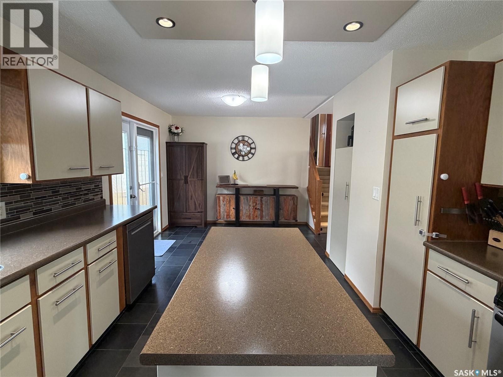 32 Barnes CRESCENT photo 13