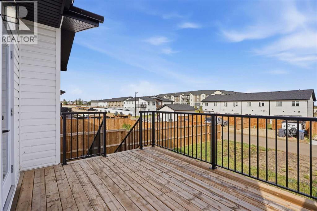 11 Ian Way, Sylvan Lake, Alberta  T4S 0T6 - Photo 35 - A2333628
