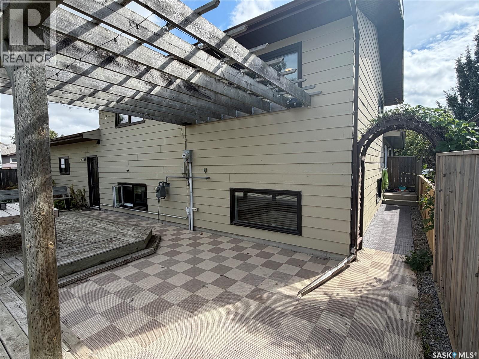 32 Barnes CRESCENT photo 59