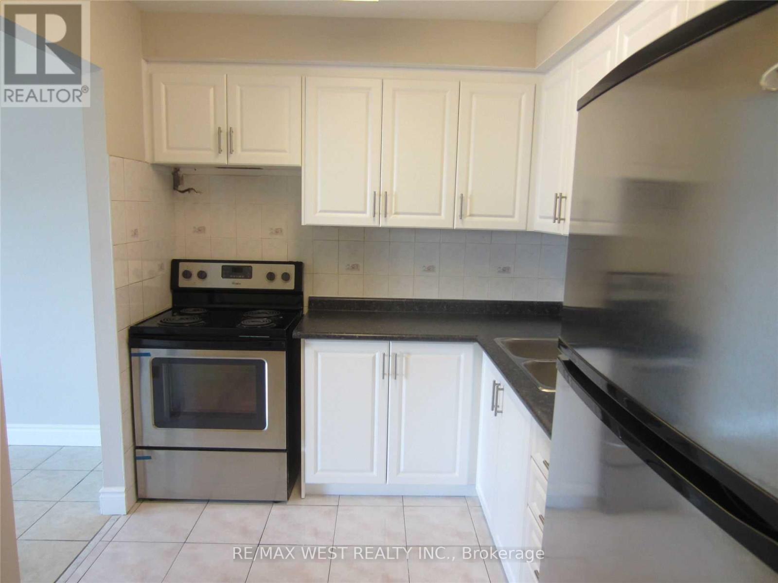 7 - 2965 ISLINGTON AVENUE