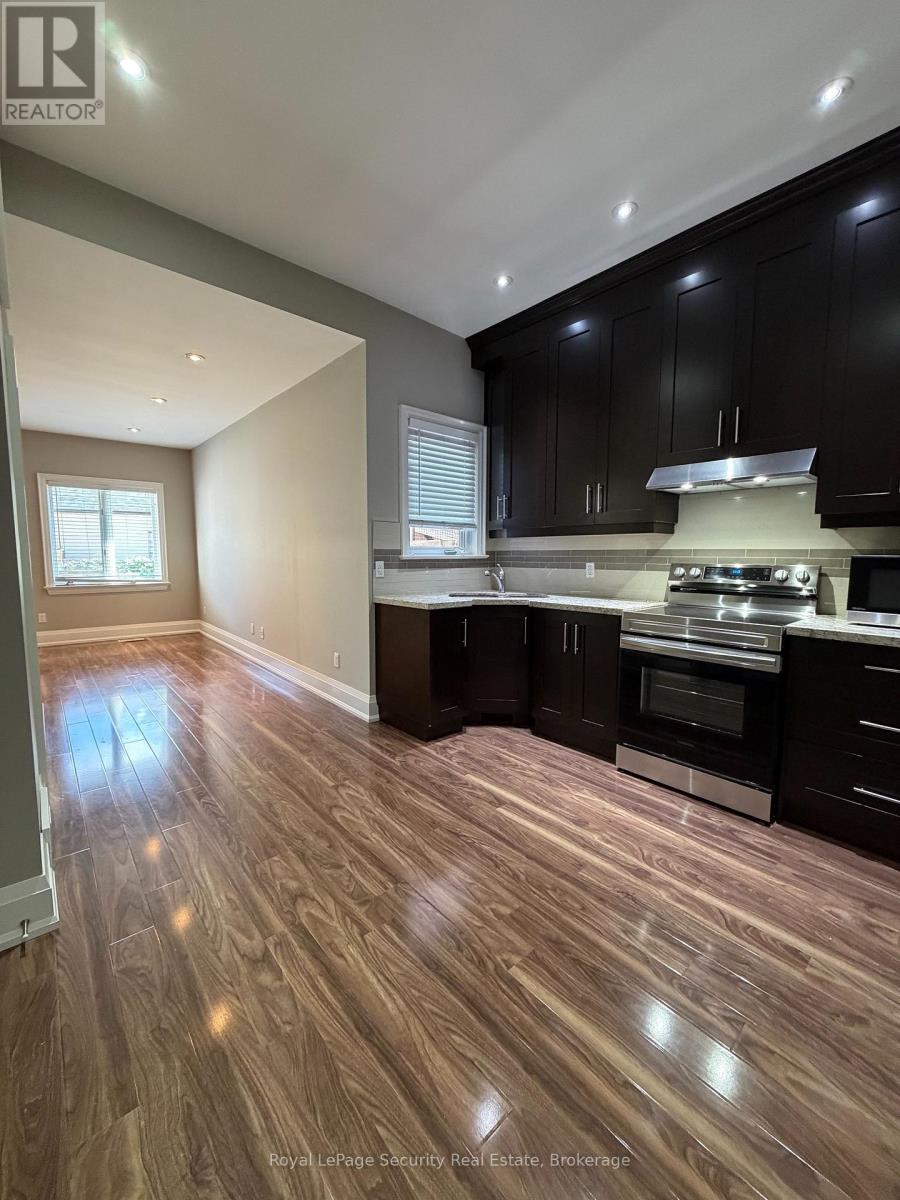 15 Coolmine Road, Toronto, Ontario M6J 3G1 - Photo 4 - C13771236