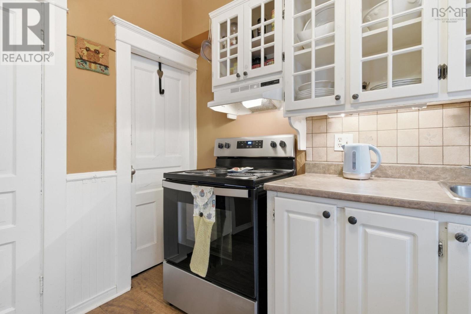 6235 Seaforth Street, Halifax, Nova Scotia  B3L 1R1 - Photo 15 - 202623057
