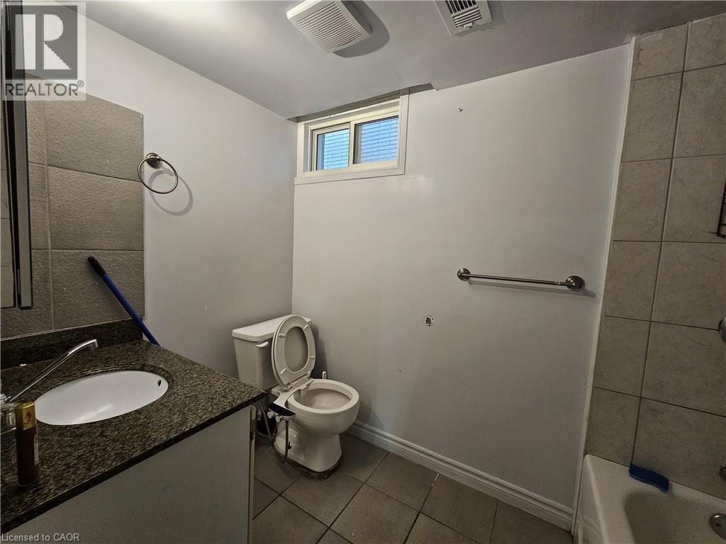 49 Selkirk Avenue Unit# Bsmt, Hamilton, Ontario  L8H 5L6 - Photo 5 - 40856400