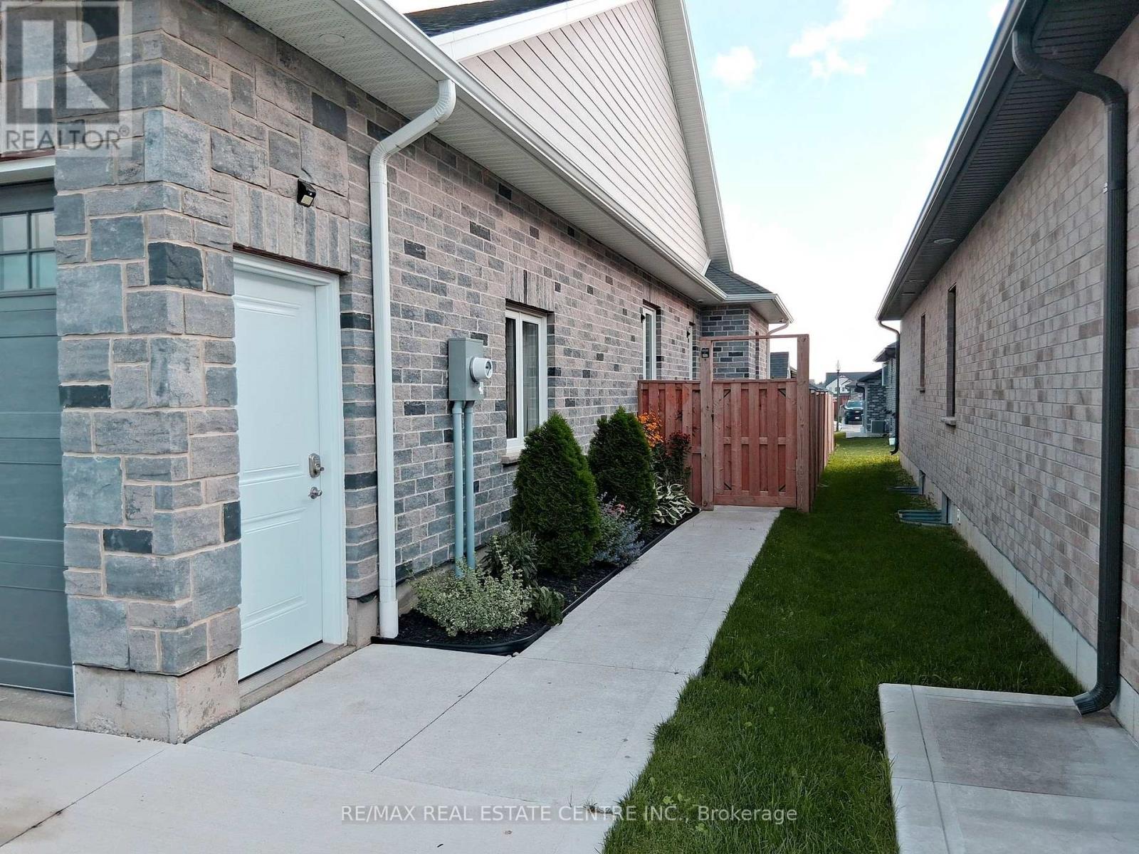 1080 Kincaid Street W, North Perth, Ontario  N4W 0J8 - Photo 15 - X13756082