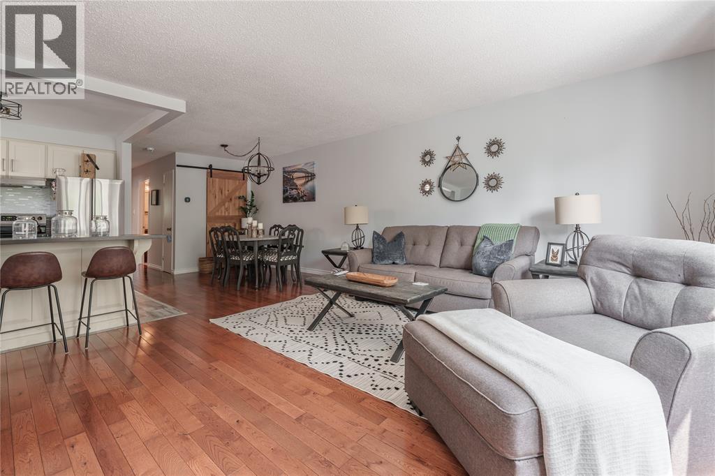 830 Wilmont Place, Sarnia photo 6
